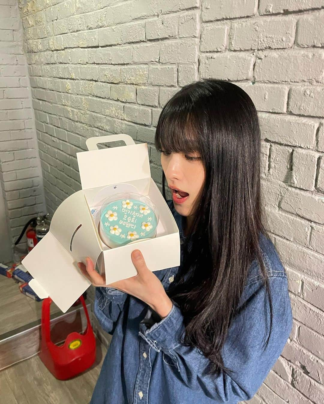 オ・スンヒさんのインスタグラム写真 - (オ・スンヒInstagram)「💙」4月29日 4時12分 - ohseunghee_official_