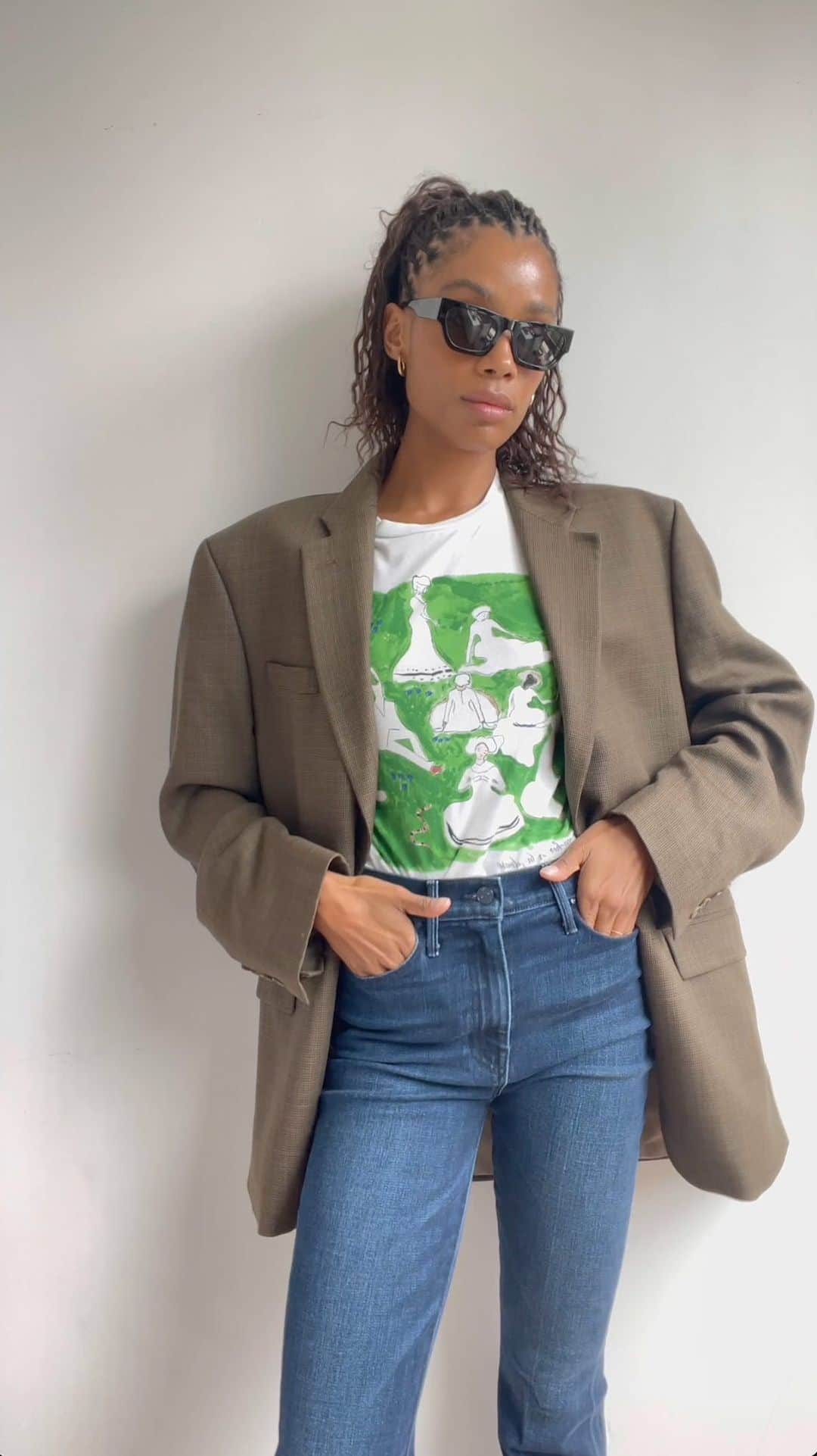 motherdenimのインスタグラム：「Staple denim, classic fits.」