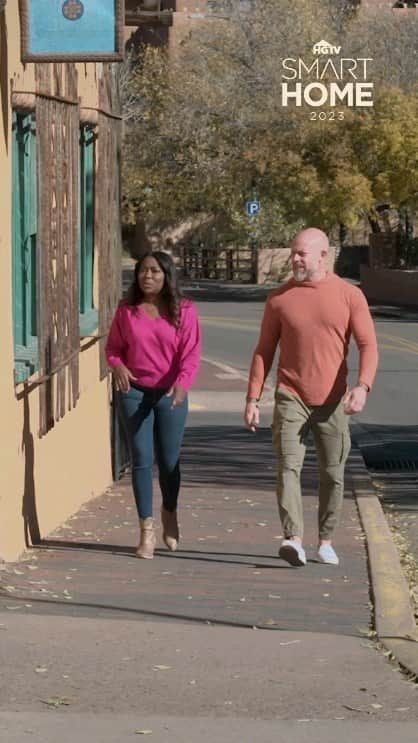 HGTVのインスタグラム：「TONIGHT: Experience the sophisticated and timeless design of HGTV Smart Home 2023 with HGTV's Tiffany Brooks and Joe Mazza.  Watch at 7pm|6c then enter for a chance to win at our #linkinbio.  No purchase necessary. Ends 6/9. See hg.tv/SH23 for rules.」