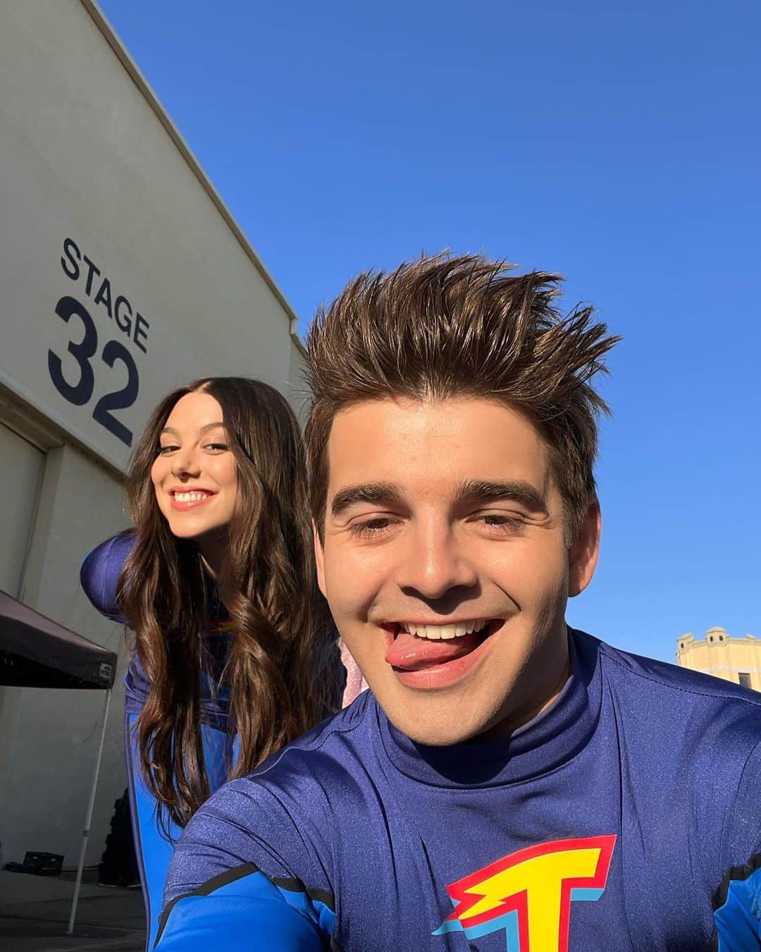 キーラ・コサリンさんのインスタグラム写真 - (キーラ・コサリンInstagram)「our final day of filming the Thundermans movie falling on National Superhero Day? iktr 😌⚡️」4月29日 5時04分 - kirakosarin