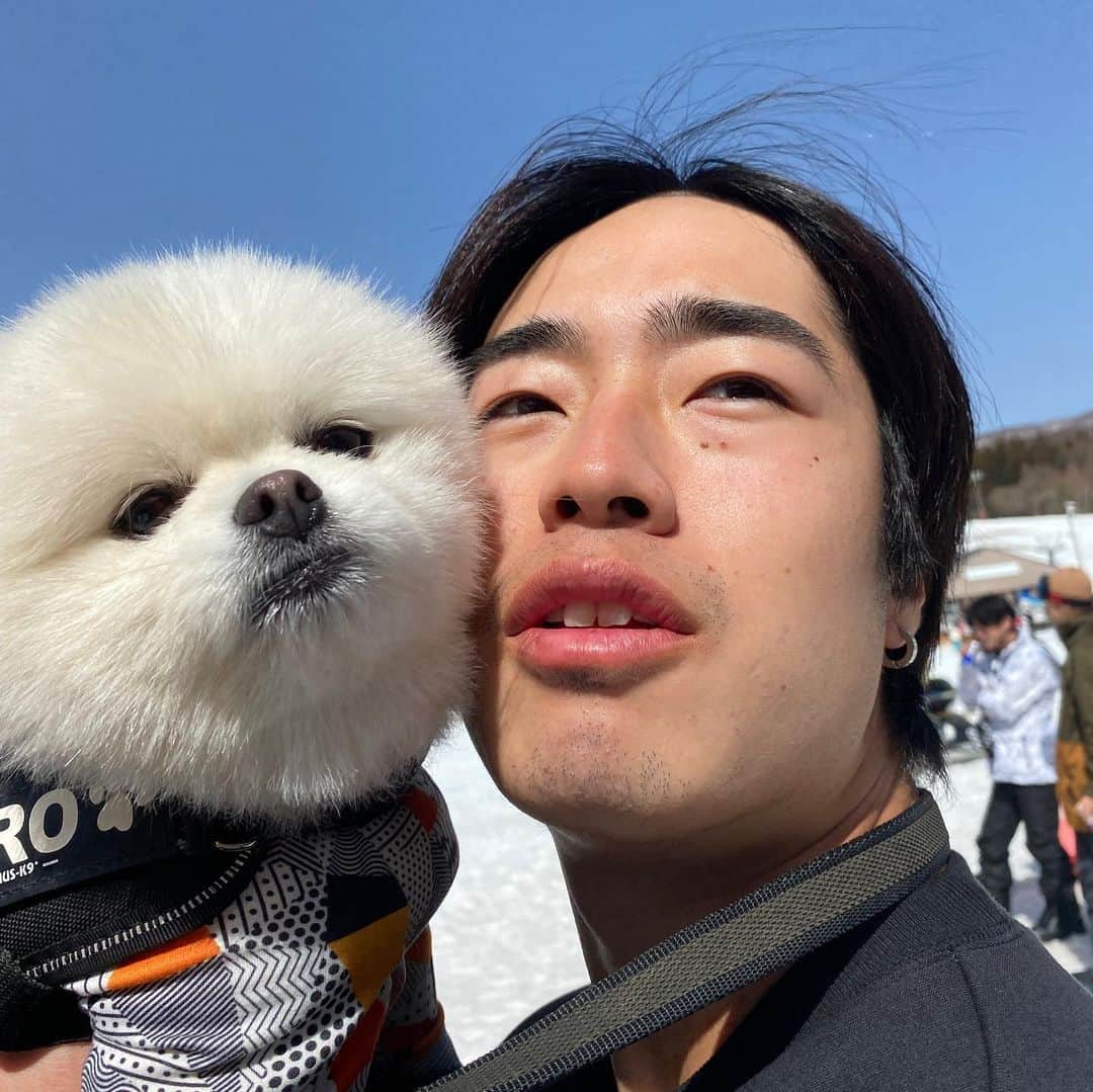 SuzukiAtsuhiroさんのインスタグラム写真 - (SuzukiAtsuhiroInstagram)「だいぶ前にシーズンアウトはしてますが、改めて今シーズンもお世話になりました🙇‍♂️ 貴重な体験を沢山させていただき、良いシーズンになりました😊 春から社会人になったので、活動内容は変わっていくと思いますが、来シーズンもよろしくお願いします！ @nekomaski  @altsbandai  @romesds_japan  @girosnow_japan  @dominatorwax  @ebsmission  @hope__og  @the.suns  @aoyamagakuinuniversity  #星野リゾート #アルツ磐梯スキー場 #hoshinoresorts #altsbandai #猫魔スキー場 #romesds #giro #dominator #ebsmission #hope #thesuns #チューンナップ工房mk #スノーボード #スノボ #snowboard #snowboarding #snowboarder #instagood #instalike #いいね返し」4月28日 20時30分 - _atsuhirosuzuki_