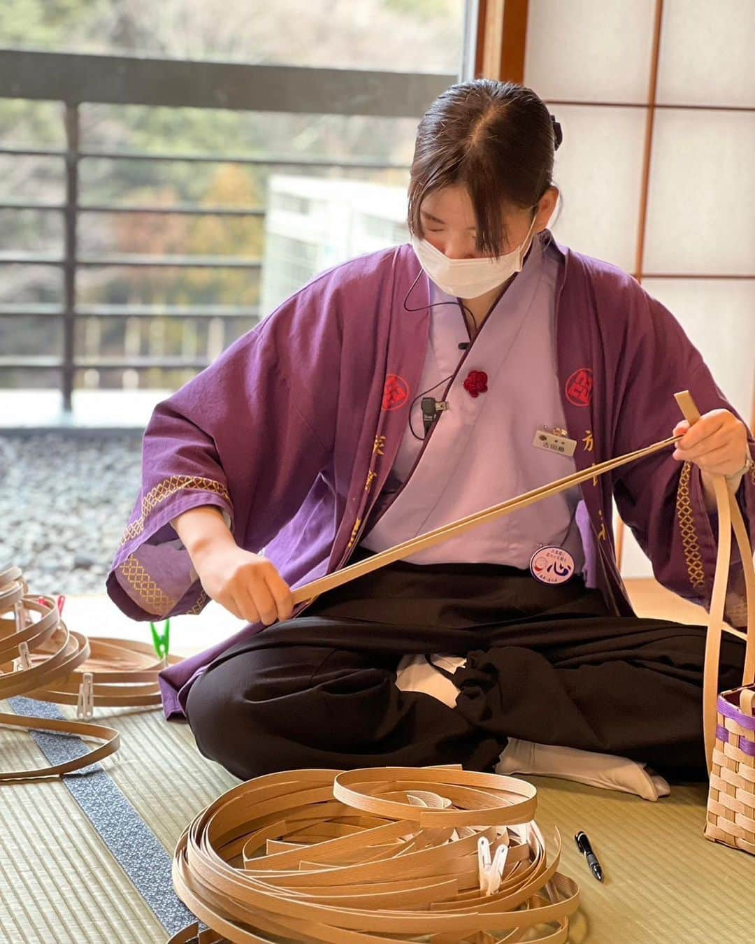 湯の山温泉 寿亭|Ryokan KOTOBUKITEIさんのインスタグラム写真 - (湯の山温泉 寿亭|Ryokan KOTOBUKITEIInstagram)「湯かごのご利用はいかがですか？  スタッフが心を込めてお作りしました❁⃘*.ﾟ  タオル入れや、着替え入れとして ご利用いただけます♪♪  ご希望の方はお気軽にお声掛けくださいませ🧺🫧  #旅館寿亭 #寿亭 #色浴衣 #湯かご #新緑 #寿亭庭園」4月28日 20時31分 - kotobukitei_ryokan