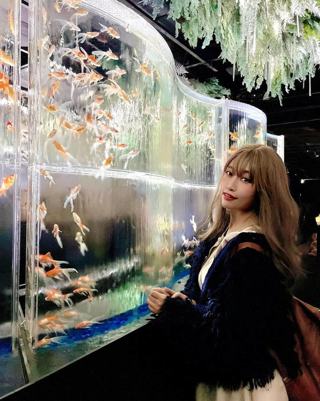 DJ YURINAのインスタグラム：「GW沢山みんなに会えるの楽しみにしてるね❣️ イベント情報チェックして遊びきてねぇん✨✨ 旅行とかで東京に会いにきてくれる方も大歓迎よ🙆‍♀️ 連絡待ってまーす❣️  #dj #djyurina #tokyonight #tokyotrip #gw #goldenweek #ゴールデンウィーク #date #aquarium #ginza」