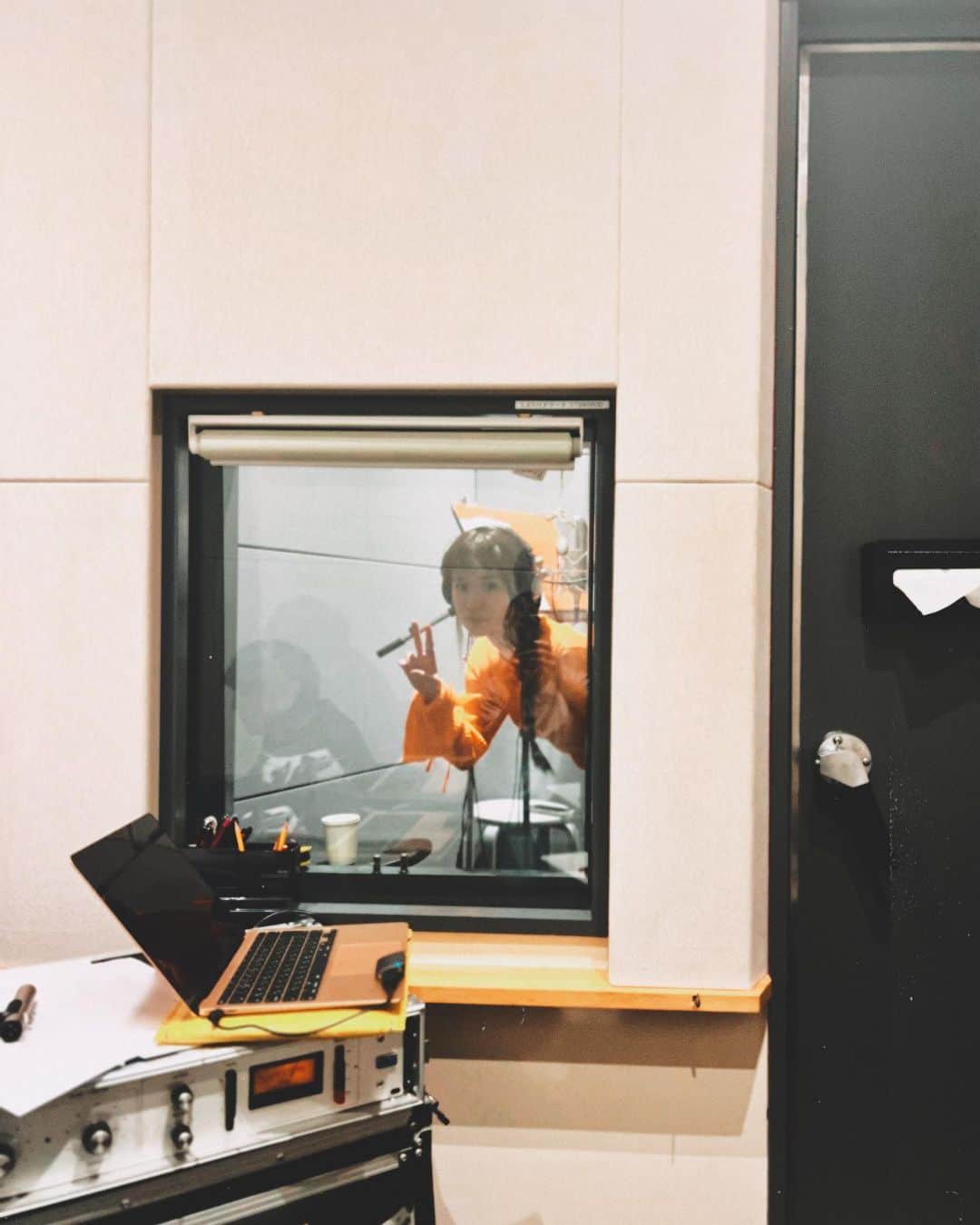 fumikaさんのインスタグラム写真 - (fumikaInstagram)「⁡ 先日のRec🎙️✨ ⁡ #新曲 #Rec」4月28日 20時58分 - fumikasingasong