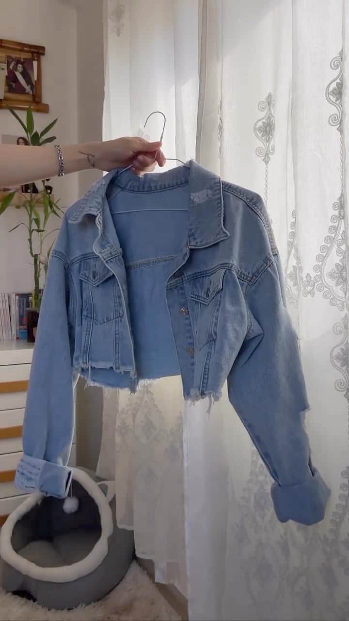 SHEINのインスタグラム：「Drips ahoy! ⚓ @miralslifestyle‘s GRWM is a coastal chic slay 🤍😍   🔎10010476 2142859 3039019 7898482 13217516 1832319  #SHEIN #SHEINforAll #SHEINstyle #fashion #chic」