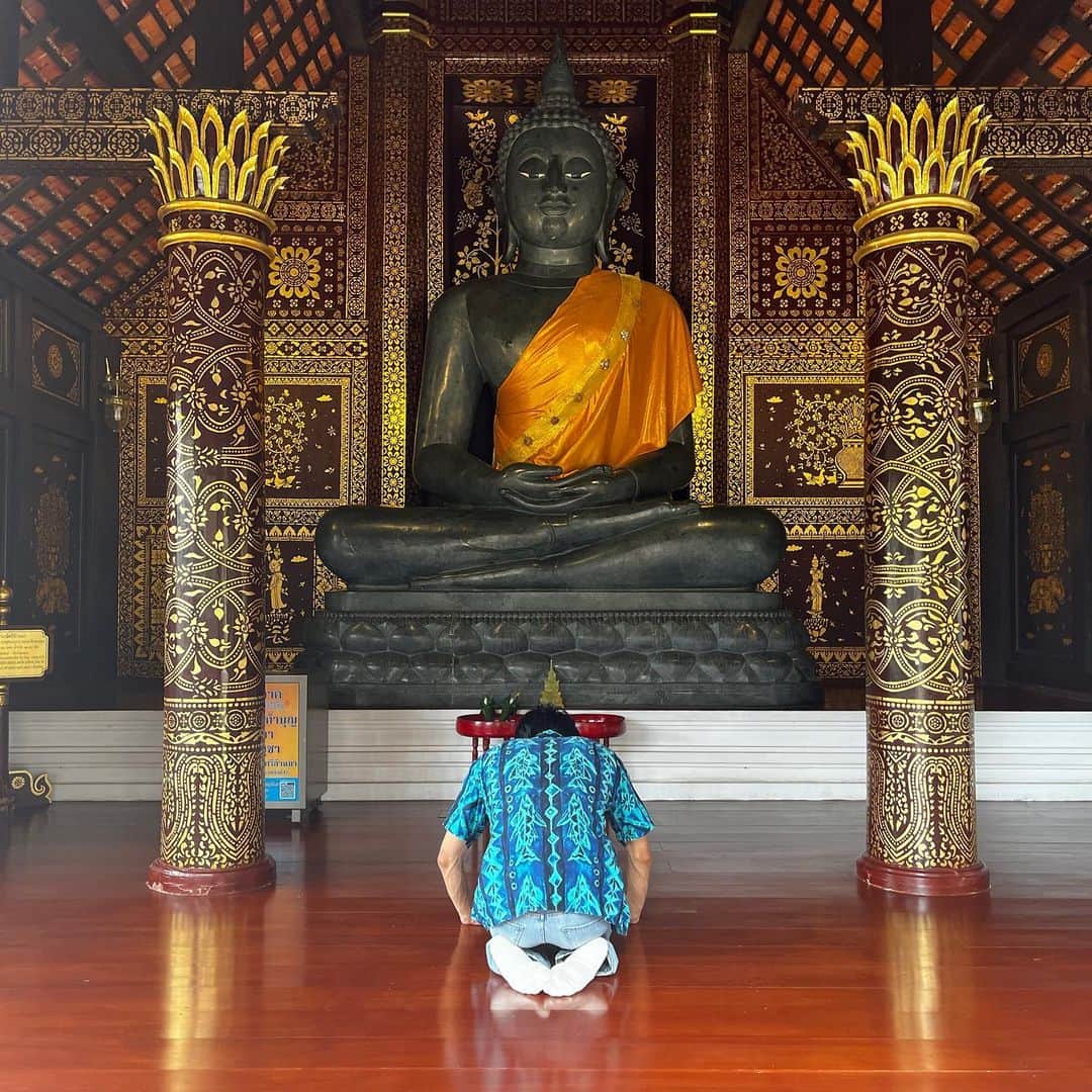 佐藤颯人さんのインスタグラム写真 - (佐藤颯人Instagram)「チェンマイで最も大きな仏塔のある寺院「ワット・チェディ・ルアン」に行ってきました✨ 大きな仏塔以外にも敷地内には見所がいっぱいでしたよ！  皆さんいいねよろしくお願いします😉  #映え写真勝負  #佐藤三兄弟 #タイ #チェンマイ」4月28日 21時04分 - hyt.0601
