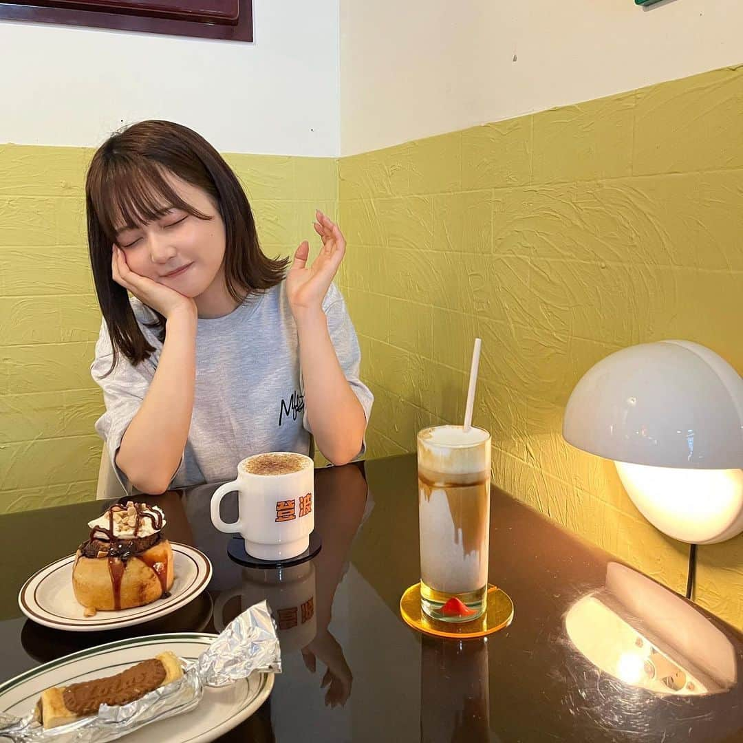 渡辺あやのさんのインスタグラム写真 - (渡辺あやのInstagram)「お姉ちゃんと行った台湾のカフェかわいくてずっとはしゃいでる、げ」4月28日 21時30分 - _wata.a