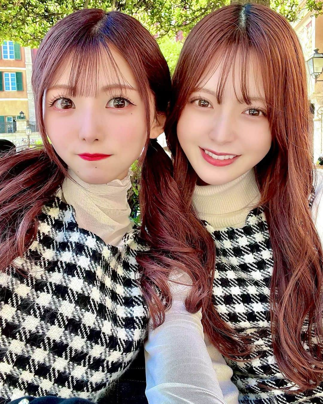 岡田栞奈のインスタグラム：「Sister👯‍♀️💟」