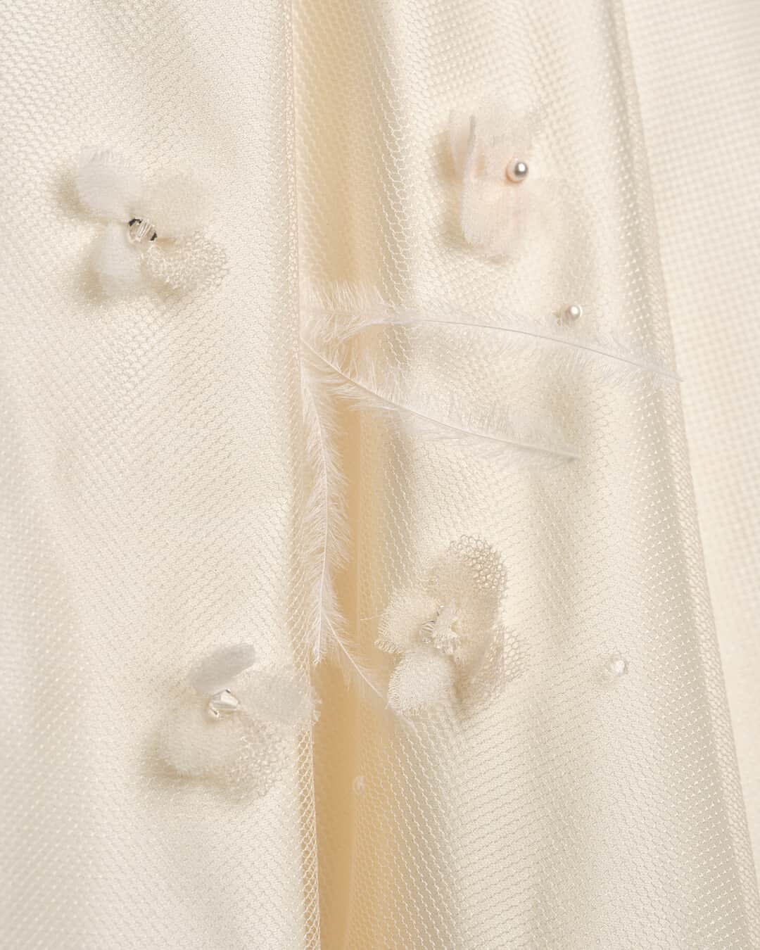 bonpointのインスタグラム：「Bonpoint Couture SS23 | A Couture Ballet. ​ The Swan Lake collection exudes the atmosphere of an elegant ballet. ​ In an aerial choreography, the sumptuous dress and skirt inspire little girls to dance in an enchanted forest. ​  #Bonpoint #BonpointSS23 #Couture」