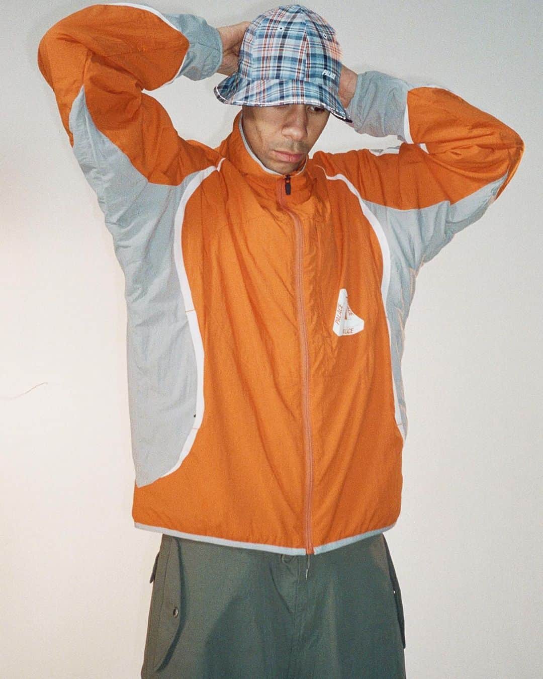 のインスタグラム：「@hypebeaststyle : @palaceskateboards が2023年夏コレクションのルックブックを公開 Photo: PALACE」
