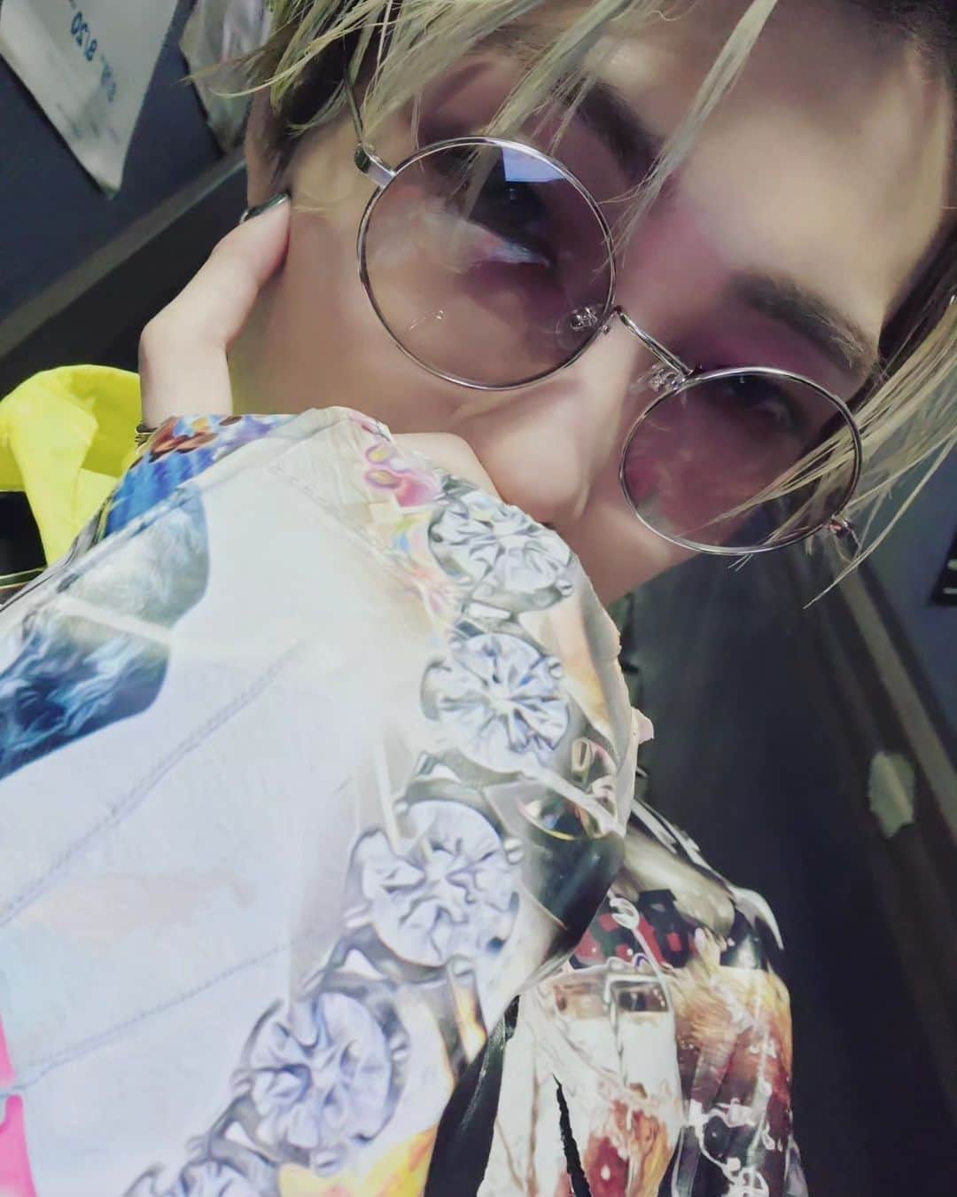 滝澤諒のインスタグラム：「ねぇママこの人かっこいい  #MYTRACE #滝澤諒」