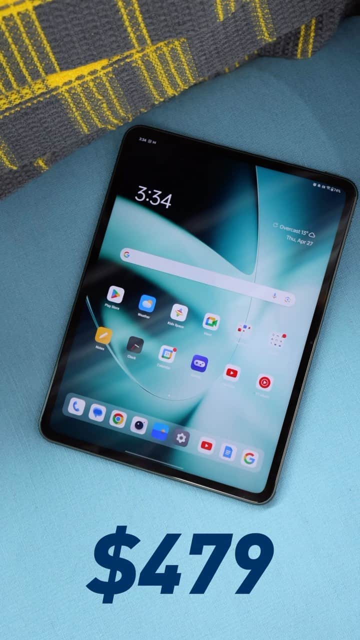 のインスタグラム：「Will the better specs on paper pull people from iPad land?」