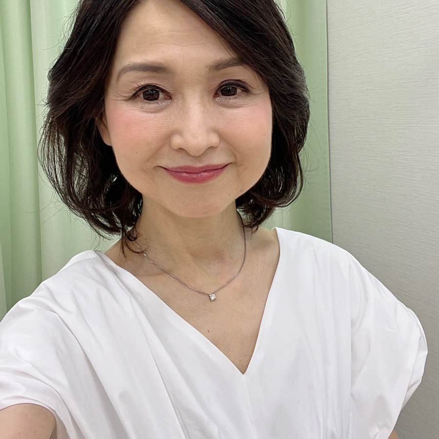 辛島美登里さんのインスタグラム写真 - (辛島美登里Instagram)「Talk&Liveにおこしくださった皆さま、楽しい時間を有難うございました‼️ 開演前の水を打ったような、し〜〜〜んとした静けさはうち独特でしょうか（笑） 客席みんな立ってニコニコのアンコール☺️コロナ禍を経て原点に戻れた気分でした🎹品川ギターアンサンブル🎸の皆さまの演奏も素敵でした💕 初めましてのかた、いつものあなた、これからもよろしくお願いしますね🥰 爽やかなGWでありますように🍀」4月28日 22時21分 - midorikarashima