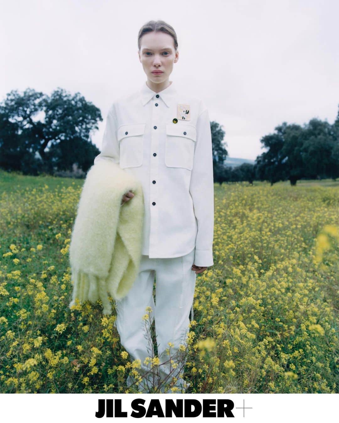 ジルサンダーのインスタグラム：「#JILSANDER SPRING/SUMMER 2023 JILSANDER+ Collection Andalusia, March 2023 @nikkimcclarron  Now available online and in selected stores #JilSanderbyLucieandLukeMeier」