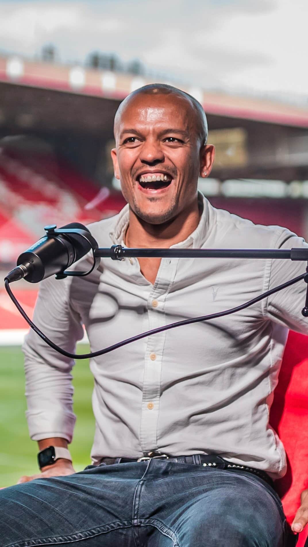 ロバート・アーンショウのインスタグラム：「Always a pleasure having you back on Trentside, @robertearnshaw 🎙️  Link in bio for full episode 🔗」