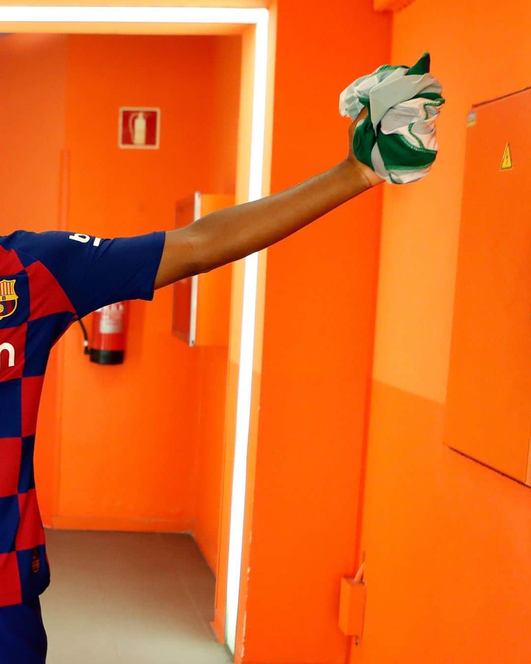 FCバルセロナさんのインスタグラム写真 - (FCバルセロナInstagram)「The day Ansu Fati made his debut! #BarçaBetis」4月29日 6時30分 - fcbarcelona
