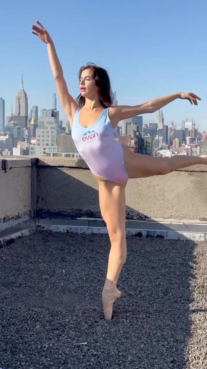 evianのインスタグラム：「Stunning ✨   @violetta wears the #BALMAINxEVIAN collection. Elegantly showing off the beautify of the designs in the most graceful dance.   Click bio link to discover the collection.」
