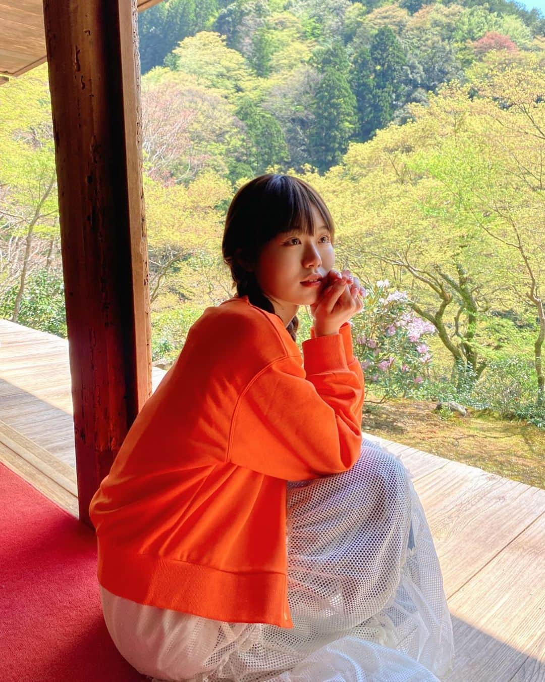 前田鮎花さんのインスタグラム写真 - (前田鮎花Instagram)「自然最高！！ . . . . . . . . . . . . . . . . . . . . . . . . . . . . . . . .  #spring #春コーデ #student #ootd #y2k #90年代ファッション #대학생 #대학생코디 #봄코디 #ㅇㅇㅌㄷ　#gal #ギャル #갸루」4月28日 22時52分 - ayuka_maeda