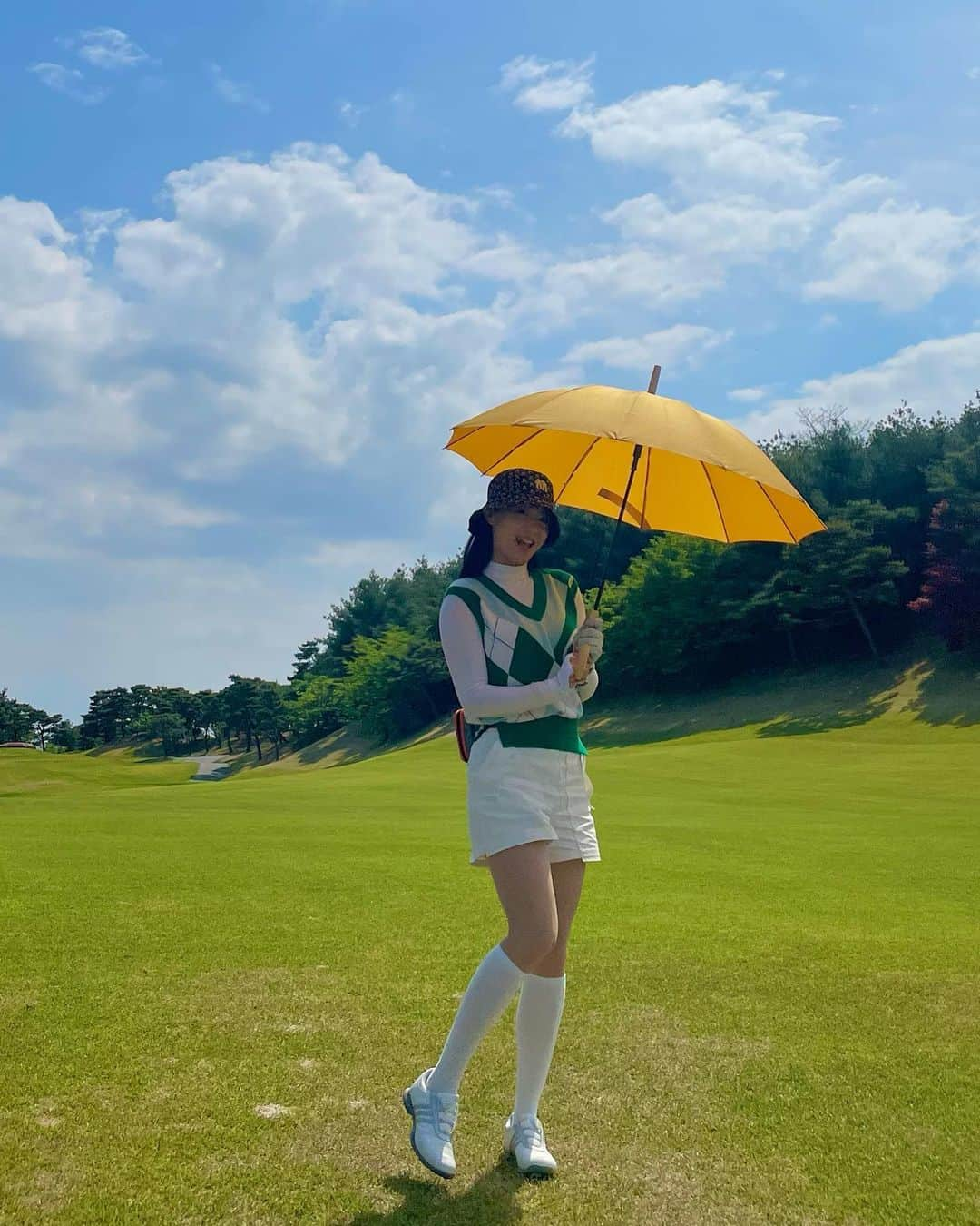 リュ・ヒョヨンさんのインスタグラム写真 - (リュ・ヒョヨンInstagram)「#⛳️ #💚 #golf」4月28日 22時59分 - ryuhyoyoung93