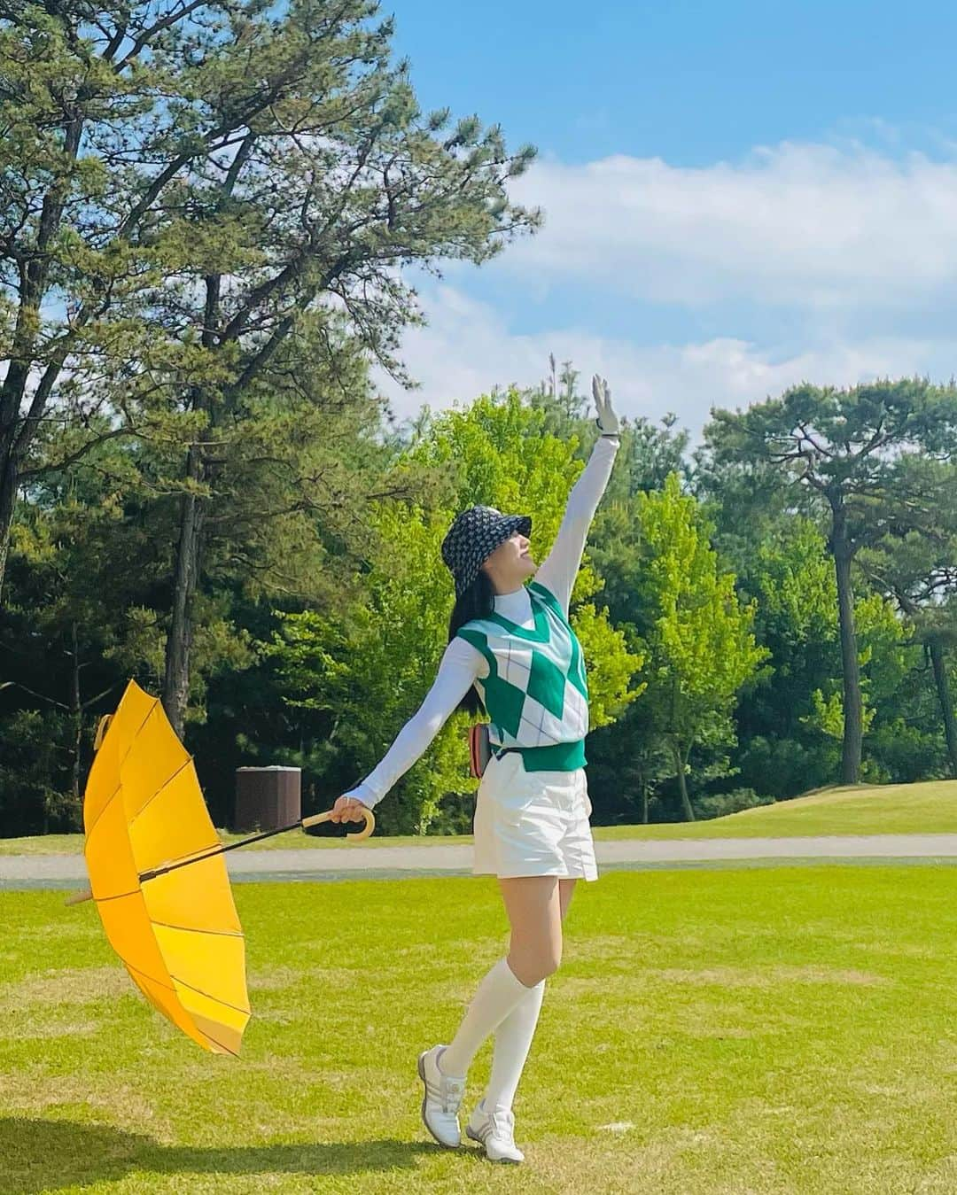 リュ・ヒョヨンさんのインスタグラム写真 - (リュ・ヒョヨンInstagram)「#⛳️ #💚 #golf」4月28日 22時59分 - ryuhyoyoung93