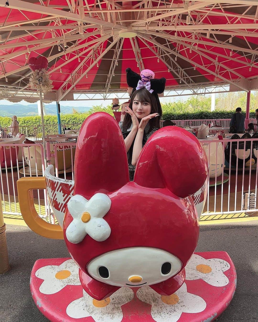 のインスタグラム：「サンリオイベント始まるよ〜💓その前にハーモニーランドに行ってきた♬🎡🎠🎪✨ #サンリオ#ハーモニーランド大分#マイメロ#キティ#クロミちゃん#クロミちゃんコーデ」