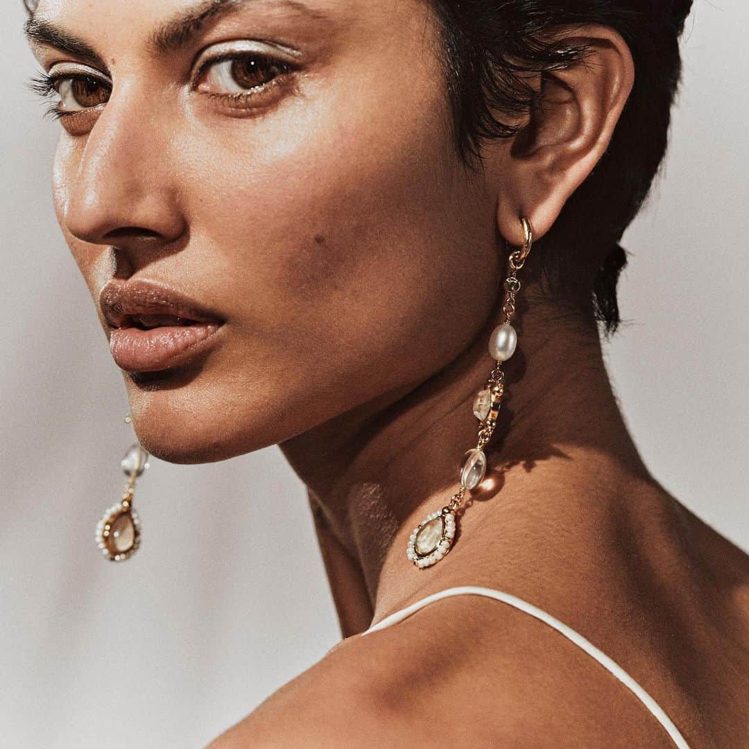 グーセンス パリのインスタグラム：「Romantic Venise earrings.  #goossensparis」
