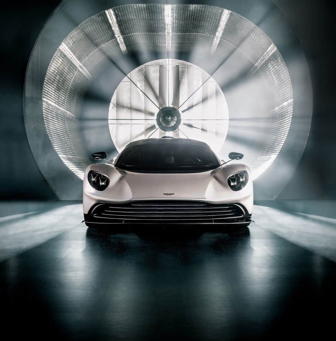 アストンマーチンさんのインスタグラム写真 - (アストンマーチンInstagram)「Sensational hybrid supercar, defining the mastery of driving.  Valhalla.  #AstonMartin #Valhalla #MASTERYDRIVEN」4月28日 23時47分 - astonmartin