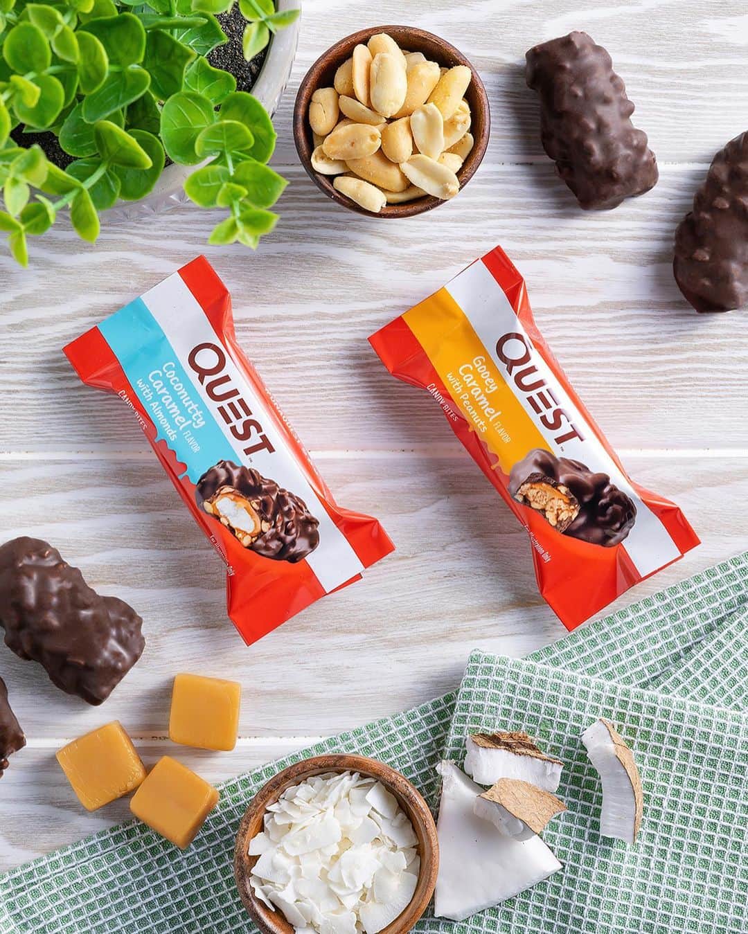 questnutritionのインスタグラム：「You 🤝 Quest™ Candy Bites: ✔️ Sweetness when you need it with <1g sugar ✔️ 5g protein & 1g net carb per delicious bite for your athlete-worthy lifestyle 💪 ✔️ Cute & compact candy experience (take me, & eat me anywhere) ☺️ ✔️ New ‘fit (What do you think)? 😎」