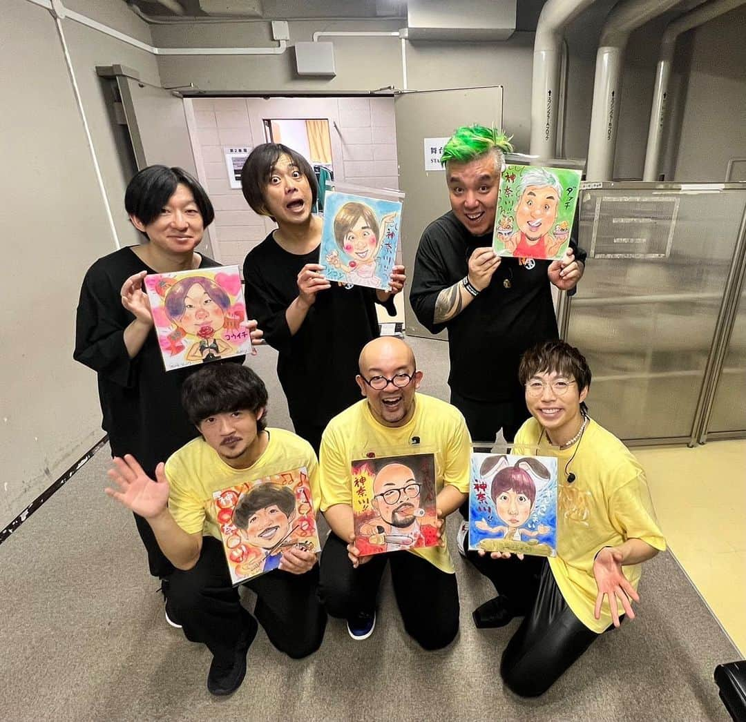 DUTTCHさんのインスタグラム写真 - (DUTTCHInstagram)「高橋優 LIVE TOUR 2022-2023「ReLOVE & RePEACE ～ReUNION 後編～」19本目‼️  神奈川・神奈川県民ホール 大ホール ありがとうございました🤘  大好きなホールカナケン✌️ このツアーの初日が、横須賀で声が出せなかったせいか、今回めっちゃめっちゃ声の量がハンパなかったです‼️もっともっとその声聞かせてください✊  #高橋優 #リラリピツアー #似顔絵」4月29日 0時02分 - uzmkduttch