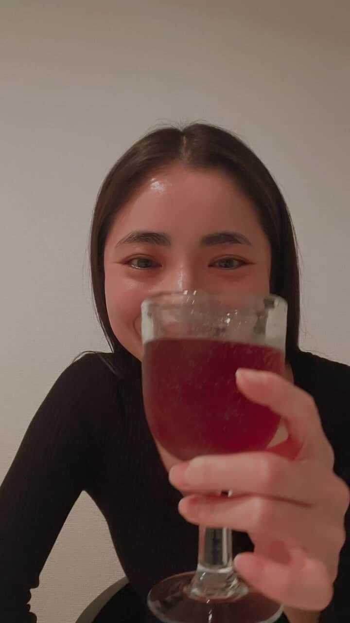Yuki Ide | 井手 祐来のインスタグラム：「飲みながらの🍷✨」