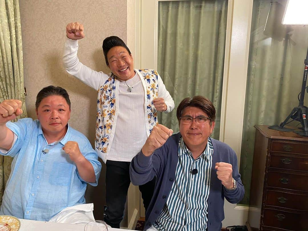 みやぞんのインスタグラム：「今日は最高の日でした☺️✨ 放送はお楽しみに👍」