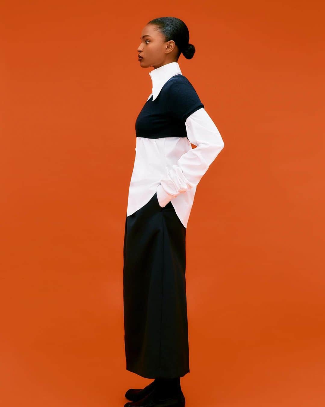 Saks Fifth Avenueのインスタグラム：「Nail the ~quiet luxury~ trend with the label that started it all…@therow. Tap or head to the link in our bio to shop. #Saks」