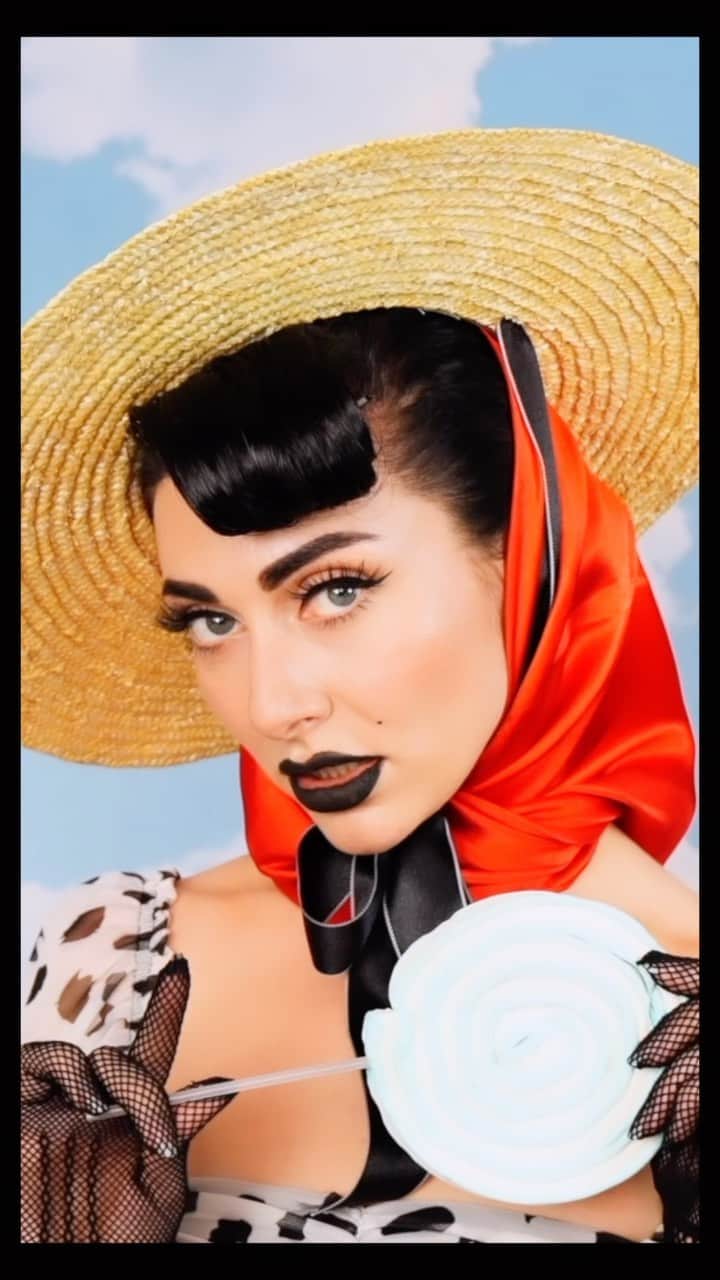 のインスタグラム：「Sugar Daddy hit 70M on YouTube 😭 she’s now Shazam trending in India ♥️ thank u for supporting this indie qveen」