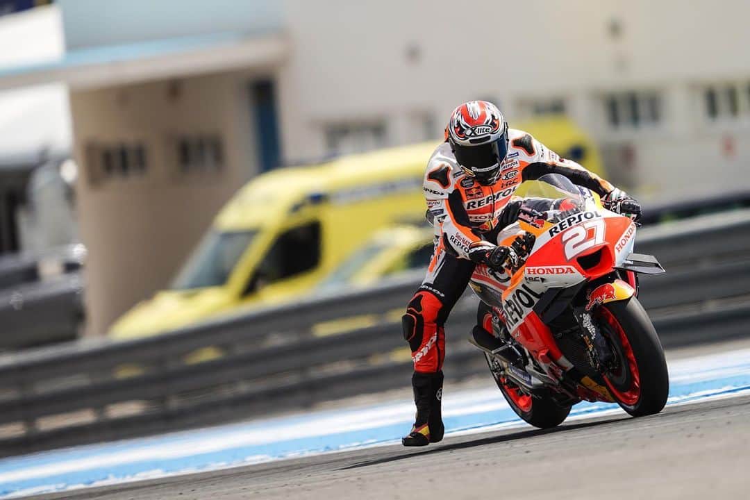 レプソル・ホンダのインスタグラム：「@motogp 🤝 @hrc_worldsbk」