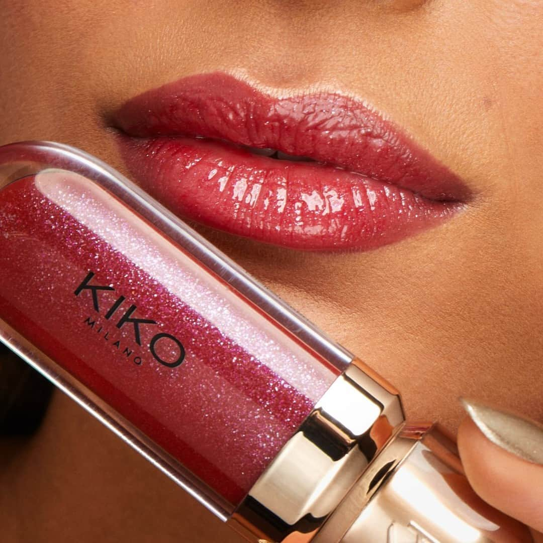 KIKO MILANOさんのインスタグラム写真 - (KIKO MILANOInstagram)「We’re loving limited-edition shade Marvellous Mauve - perfect for a next-level #liplook! 💋 Discover these new #KIKO3DHydra Lipgloss hues while stocks last! Don’t forget to tag us in your amazing #KIKOLips looks 🤩⁣ ⁣ #KIKOLips #lipglpss #kikolipgloss #redlips #glossylips⁣ ⁣ 3D Hydra Lipgloss Limited Edition 46 - New Power Pro Nail Lacquer 14⁣」4月29日 0時40分 - kikomilano