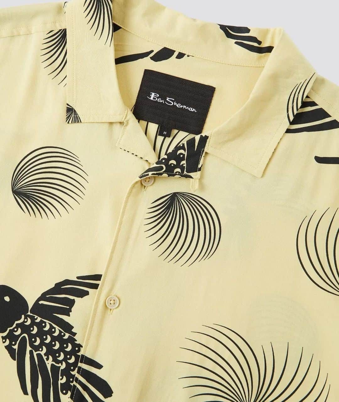 ベンシャーマンさんのインスタグラム写真 - (ベンシャーマンInstagram)「Summer paradise prints #BenSherman」4月29日 1時04分 - benshermanofficial