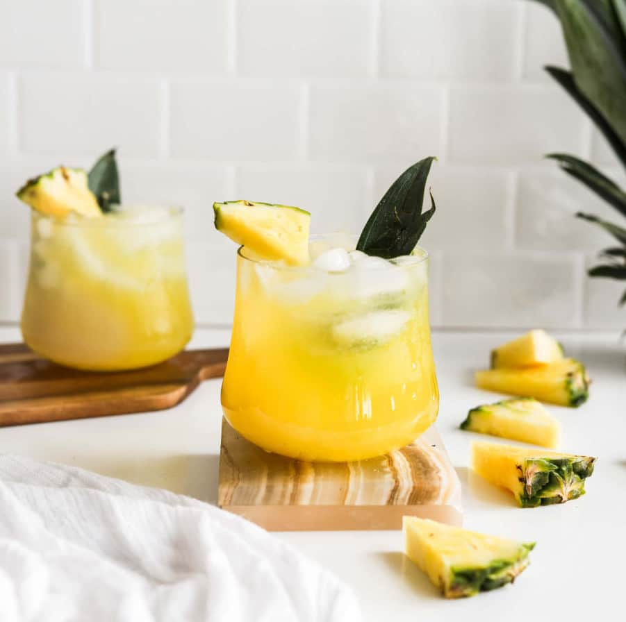 Dole Packaged Foods（ドール）さんのインスタグラム写真 - (Dole Packaged Foods（ドール）Instagram)「Aloha to weekend plans and refreshing brunch cocktails! If you’re looking for something new, try mixing up our Aloha Screwdriver. 🥐🍍 Link in bio for recipe!」4月29日 1時13分 - dolesunshine