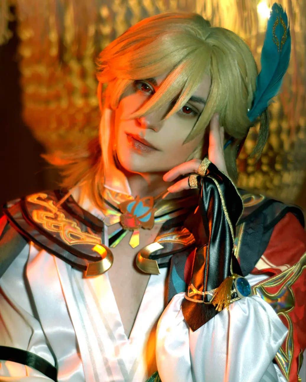 Gesha Petrovichのインスタグラム：「New day, new #Kaveh pic 😎 Hope you like it 😄 New  huge photoset waiting for my P💕trons, link in bio 😁 And of course i have more shitposting in my  telegram🥴 Wig @geshawigs #геншин #кавех #genshinimpactcosplay  #genshin  #卡维 #卡維cos #白术  #カーヴェ  #cosplaylove  #cosmodel」