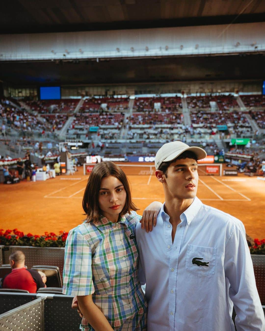 Lacosteさんのインスタグラム写真 - (LacosteInstagram)「Enjoying tennis & fiesta at the @mutuamadridopen with @clara.aparicio and @sergiobex! 🇪🇸🎉  #LeClubLacoste」4月29日 1時31分 - lacoste