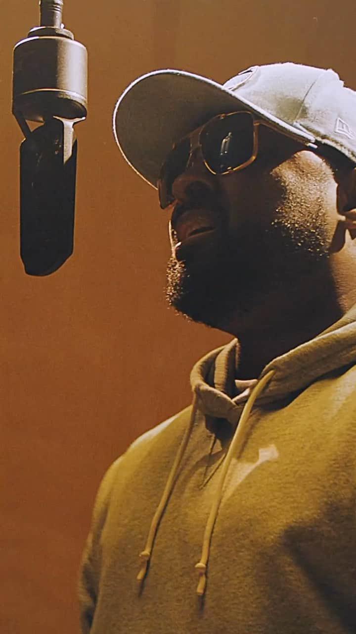 Vevoのインスタグラム：「@MusiqSoulchild calls his @Hitboy-produced ‘Victims & Villains’  album “possibly the best offering of hip-hop soul that I’ve ever been able to present.” Watch his ctrl performances of “i remember you my ex” and “beat of a slow dance” off the project now. ⠀⠀⠀⠀⠀⠀⠀⠀⠀ ▶️ [Link in bio] #ctrl」