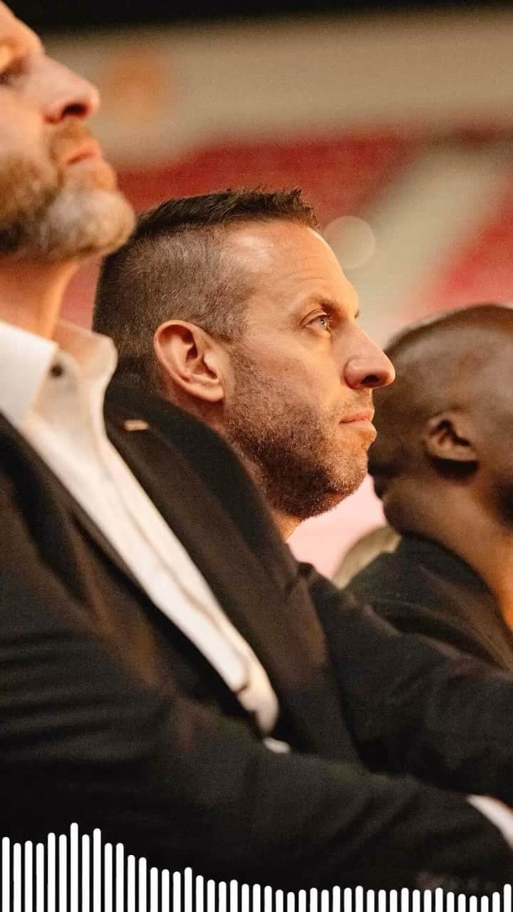 ポートランド・トレイルブレイザーズのインスタグラム：「Trail Blazers’ President of Business Operations, @dewaynehankins, discusses bringing the @nbagleague to Portland on the latest Brief Case podcast. Link to listen/subscribe in the bio.」