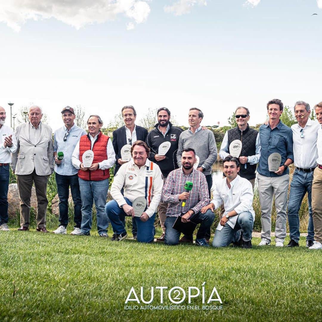 ルーカス・オルドネスさんのインスタグラム写真 - (ルーカス・オルドネスInstagram)「Todo un honor recibir este homenaje junto a leyendas 🇪🇸 en las @24heuresdumans por parte de @autopia_oficial que buen rato pasamos charlando de anécdotas que tenemos de esta mítica carrera.」4月29日 2時49分 - lucasordonez