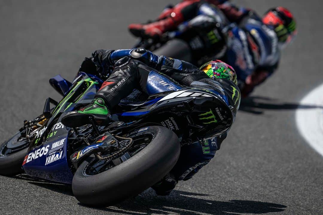 YamahaMotoGPさんのインスタグラム写真 - (YamahaMotoGPInstagram)「Work in progress in Jerez 🛠   #MonsterYamaha | #MotoGP | #SpanishGP」4月29日 2時49分 - yamahamotogp