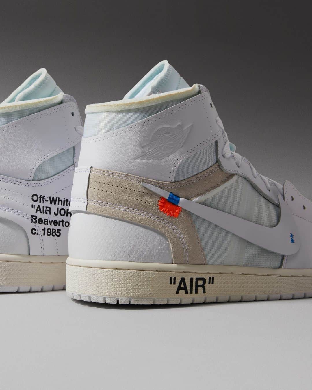 Flight Clubのインスタグラム：「Six months after Virgil Abloh's highly influential redesign of the Air Jordan 1 'Chicago,' the Off-White x AJ1 High OG followed suit with a fresh, all-white addition to the set. The deconstructed Swoosh and exposed foam collar serve a through-line across the collab. The offset Nike tag and Helvetica text keep Abloh's design cues intact.」