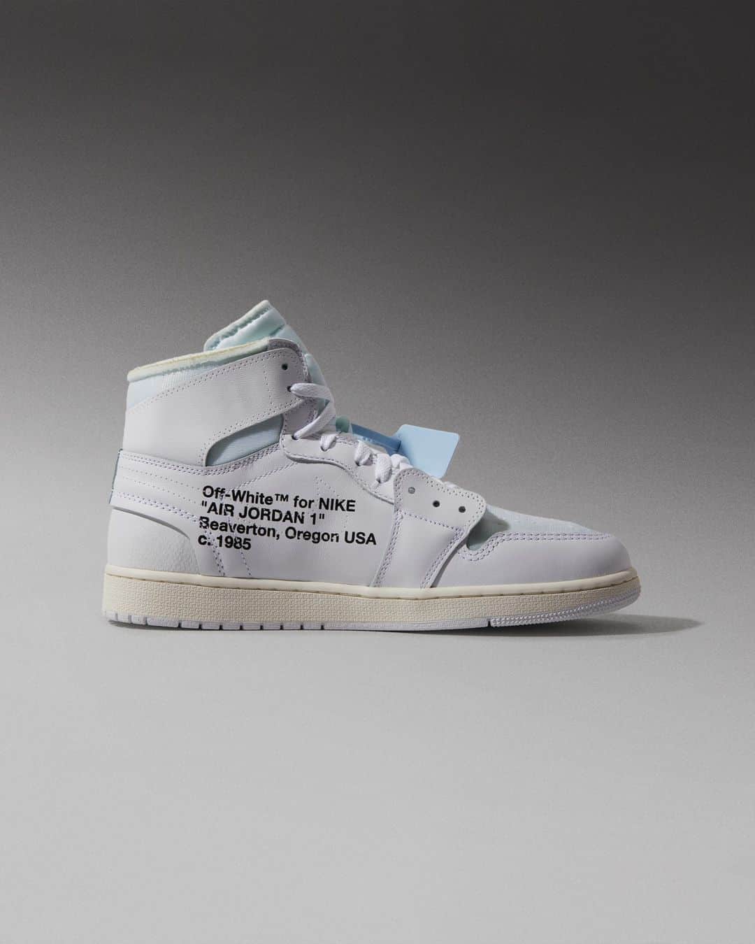 Flight Clubさんのインスタグラム写真 - (Flight ClubInstagram)「Six months after Virgil Abloh's highly influential redesign of the Air Jordan 1 'Chicago,' the Off-White x AJ1 High OG followed suit with a fresh, all-white addition to the set. The deconstructed Swoosh and exposed foam collar serve a through-line across the collab. The offset Nike tag and Helvetica text keep Abloh's design cues intact.」4月29日 2時55分 - flightclub