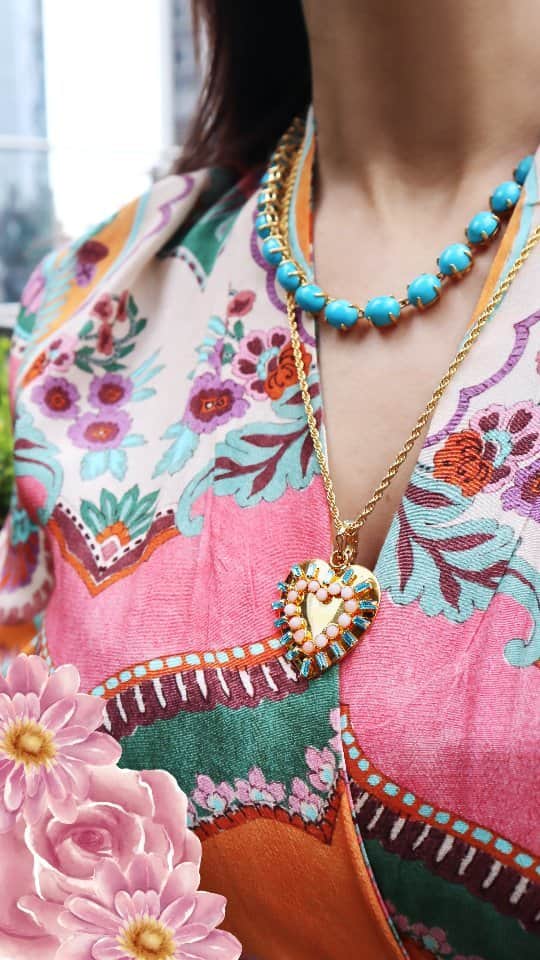 バウンキットのインスタグラム：「Hello Weekend, Hello Mother's Day Gift Ideas!🌸 Browse our online shop and find the most unique and breathtaking jewelry pieces for your Mom💫 We are offering 30% OFF entire website. This sale ends on 4/30 at midnight. For more details, click the link on our bio.  📢 NEW ARRIVALS alert📢   #mothersday #giftideas #newcollection #newarrivals #custom #handmade #cliponearrings #semipreciousstones #love #fashionstyle #trending #reelsinstagram #bounkitnyc」
