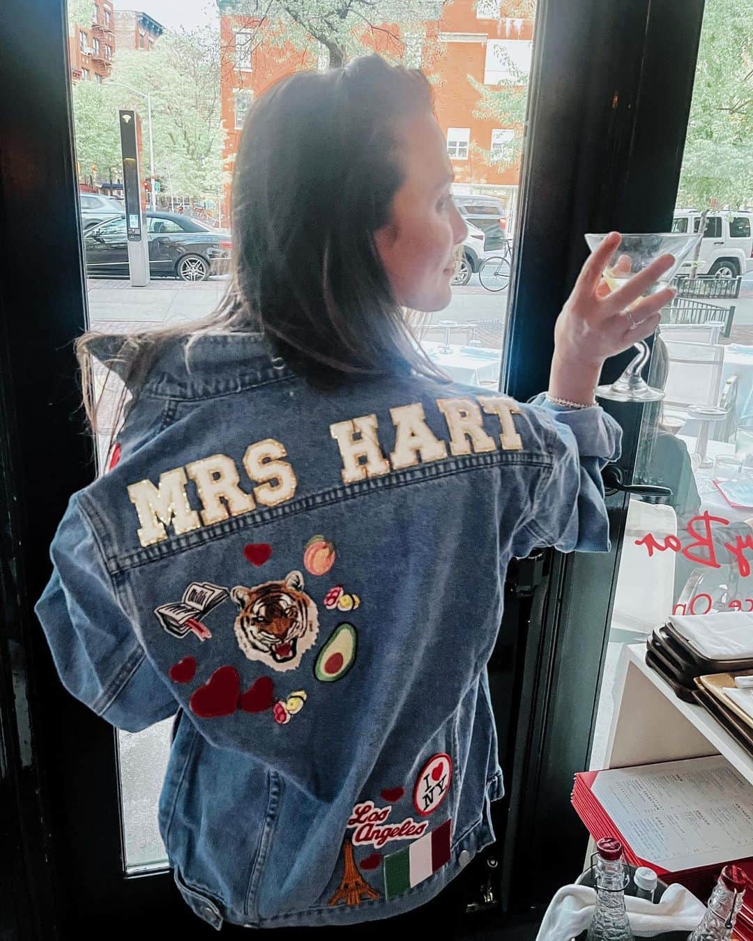 アンディ・ドーフマンのインスタグラム：「NYC Bachelorette in the books 💒 👰🏻‍♀️ 💃🏻」
