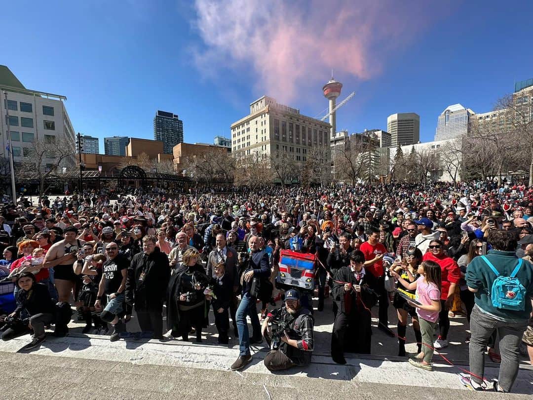 ロバート・パトリックさんのインスタグラム写真 - (ロバート・パトリックInstagram)「Calgary Expo Thank you everyone who came out!!! #canada」4月29日 3時10分 - ripfighter