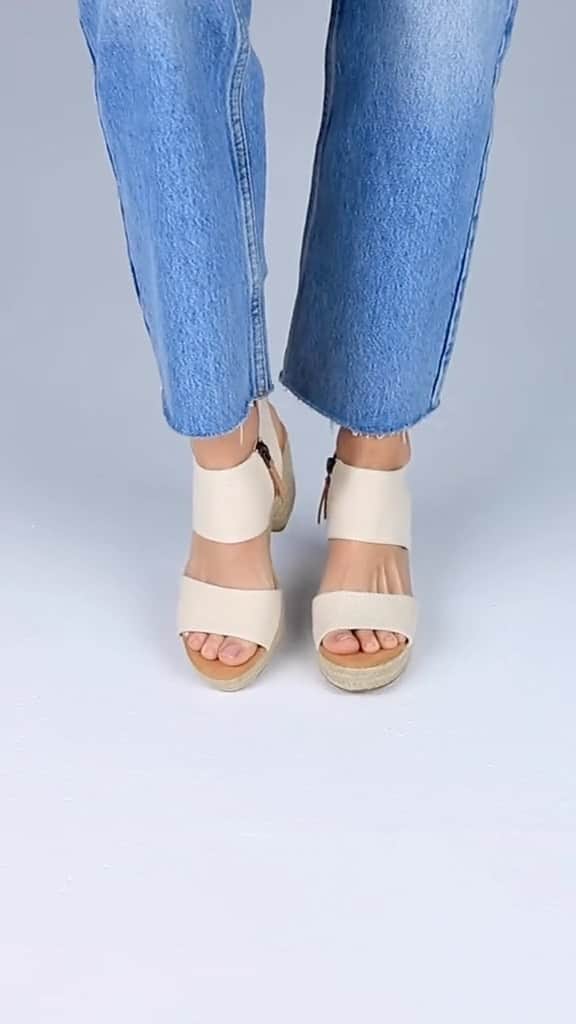 トムズシューズのインスタグラム：「Did anyone say Majorca?! Now featuring a basket weave block heel updated platform with the natural upper you know and love! 🫶  Wear TOMS. WEAR GOOD.   #sandals #summersandals #summertime #trendyheels #basketweaveshoes #platformheels #springstyles」