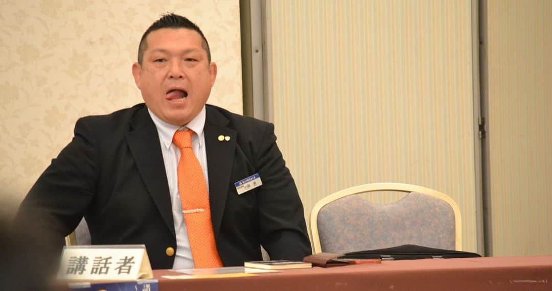 小路晃のインスタグラム：「【四日市倫理法人会】 三重四日市で講話の機会をいただきました。 早朝からキリッとした空気の中で熱心に耳を傾けて下さり心より感謝申し上げます。 四日市の皆さま、ありがとうございました。🙇‍♂️」
